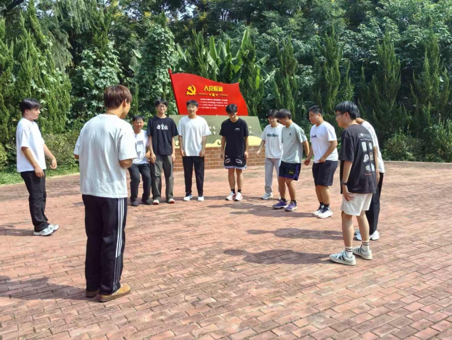 种信念·创秋趣·悦心灵——智造学院举办“9·25就爱我”心理健康节主题系列活动